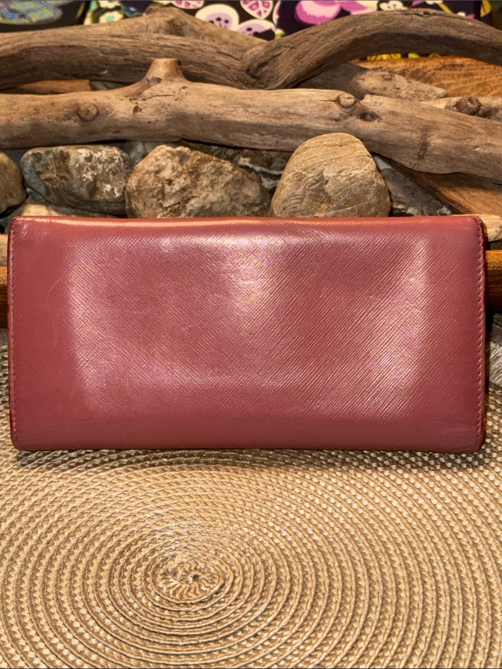 Salvatore Ferragamo Pink Leather Clutch Wallet with Gold Hardware - Picture 2 of 13
